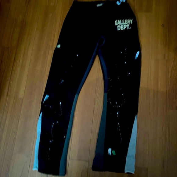 Gallery dept sweat pants/ never worn/ XL